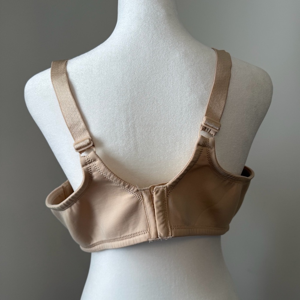 Vanity Fair Size 40D Cream Underwire Bra - Picture 4 of 6
